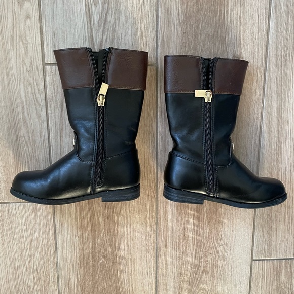 Michael Kors Girl Black Boots - Picture 3 of 4